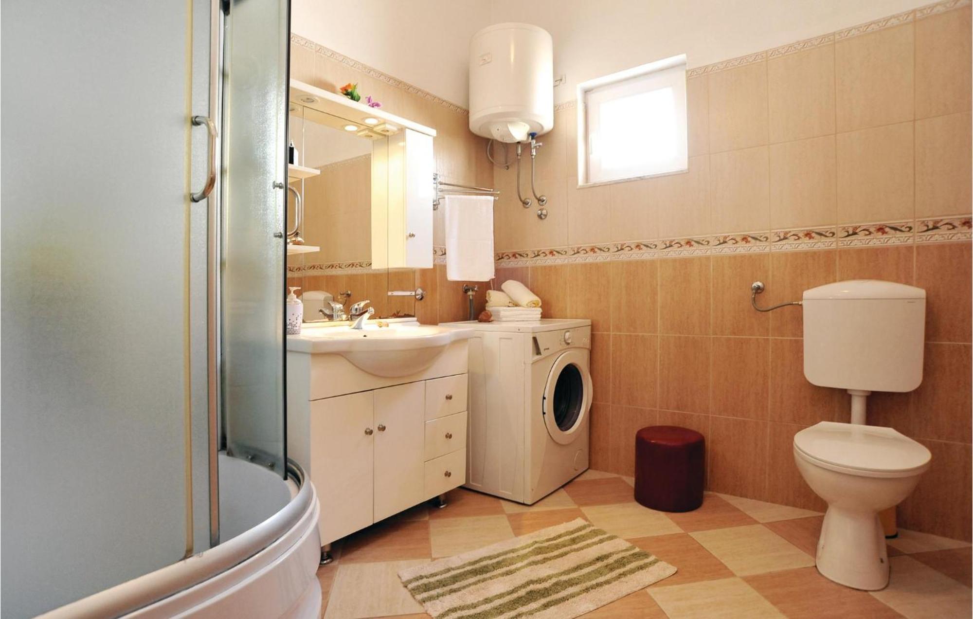 Beautiful Apartment In Maslenica With Kitchen Экстерьер фото